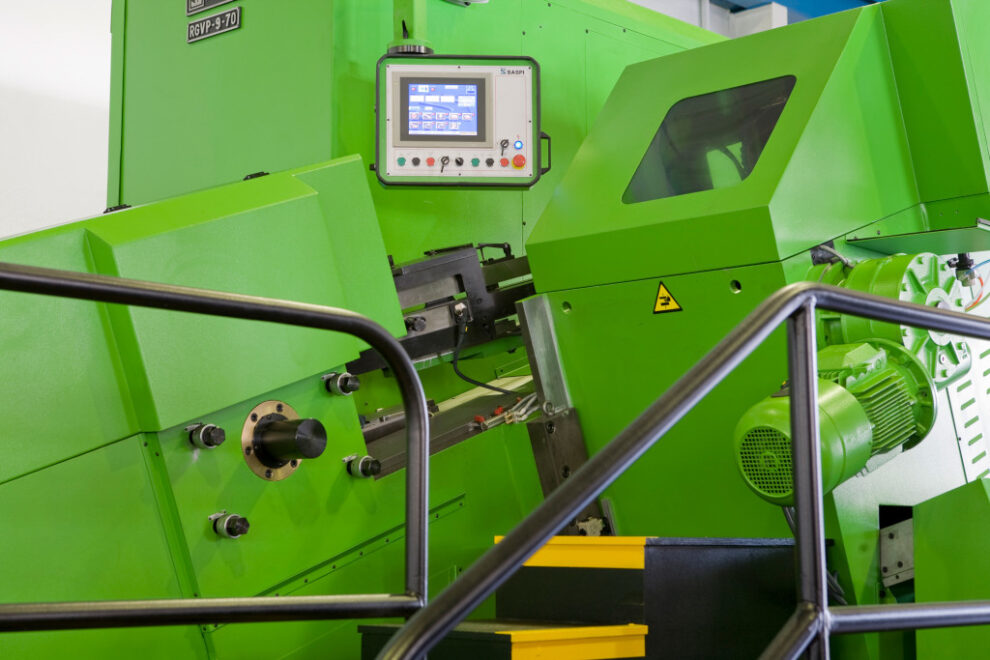 roscadora-punteadora verde